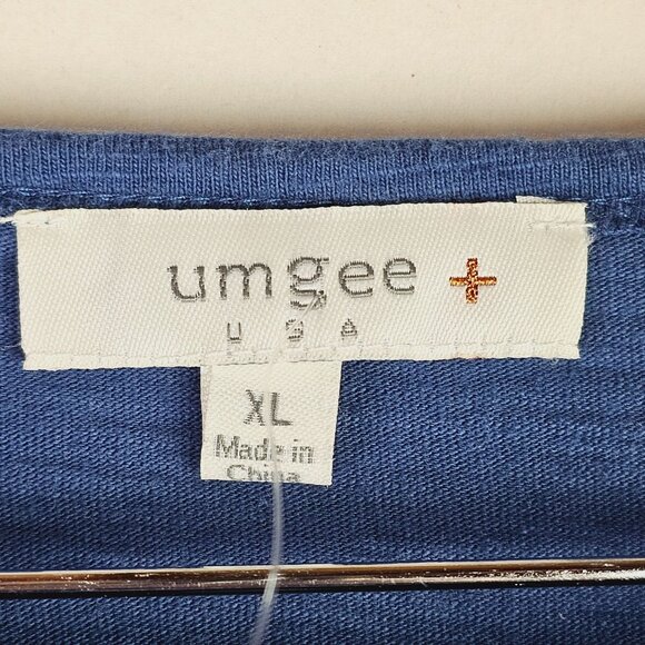 Umgee Plus Navy Blue Banded Cuffed Stripped Sleeve Round Hem Split Hip Top, XL - Picture 5 of 6